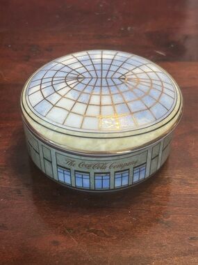 Tiffany & Co. Coca Cola Company Limited Edition Porcelain Trinket Box Green Gold